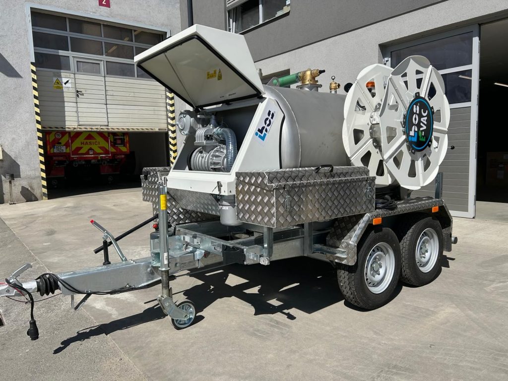 cdd22040-0e16-4364-b219-7e3da29e33bf